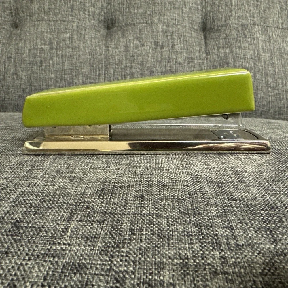 RARE & Vintage Pottery Barn Emery Stapler Green w/ Blk Felt Bottom 6